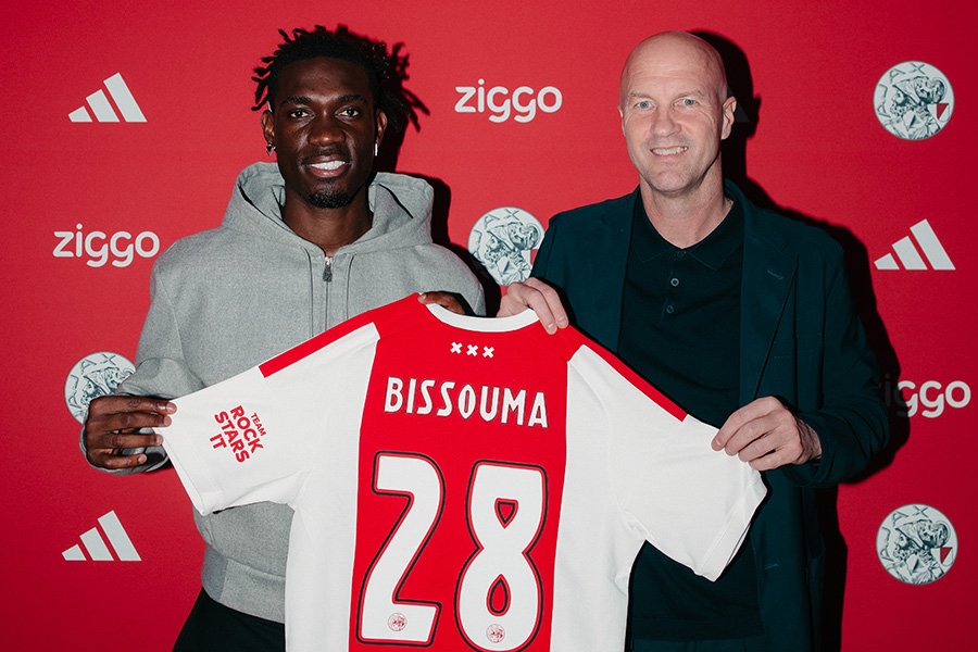 AFC Ajax sign free agent Yves Bissouma
