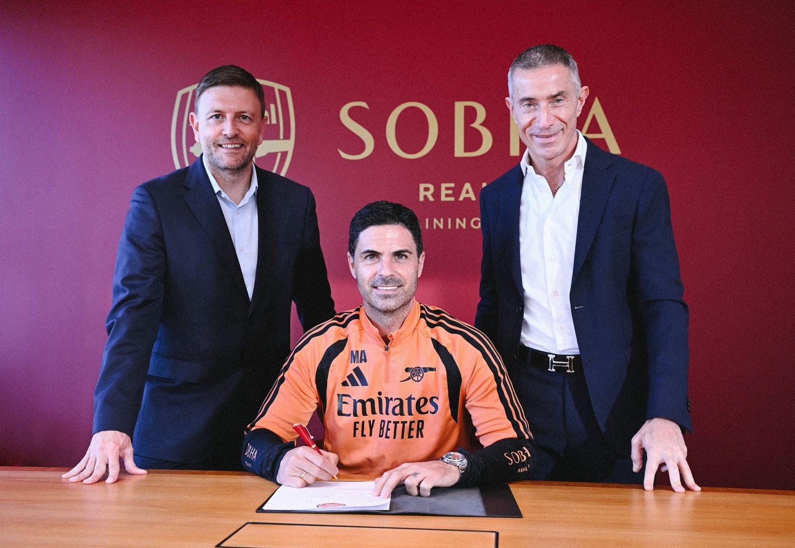 Mikel Arteta signs new Arsenal contract